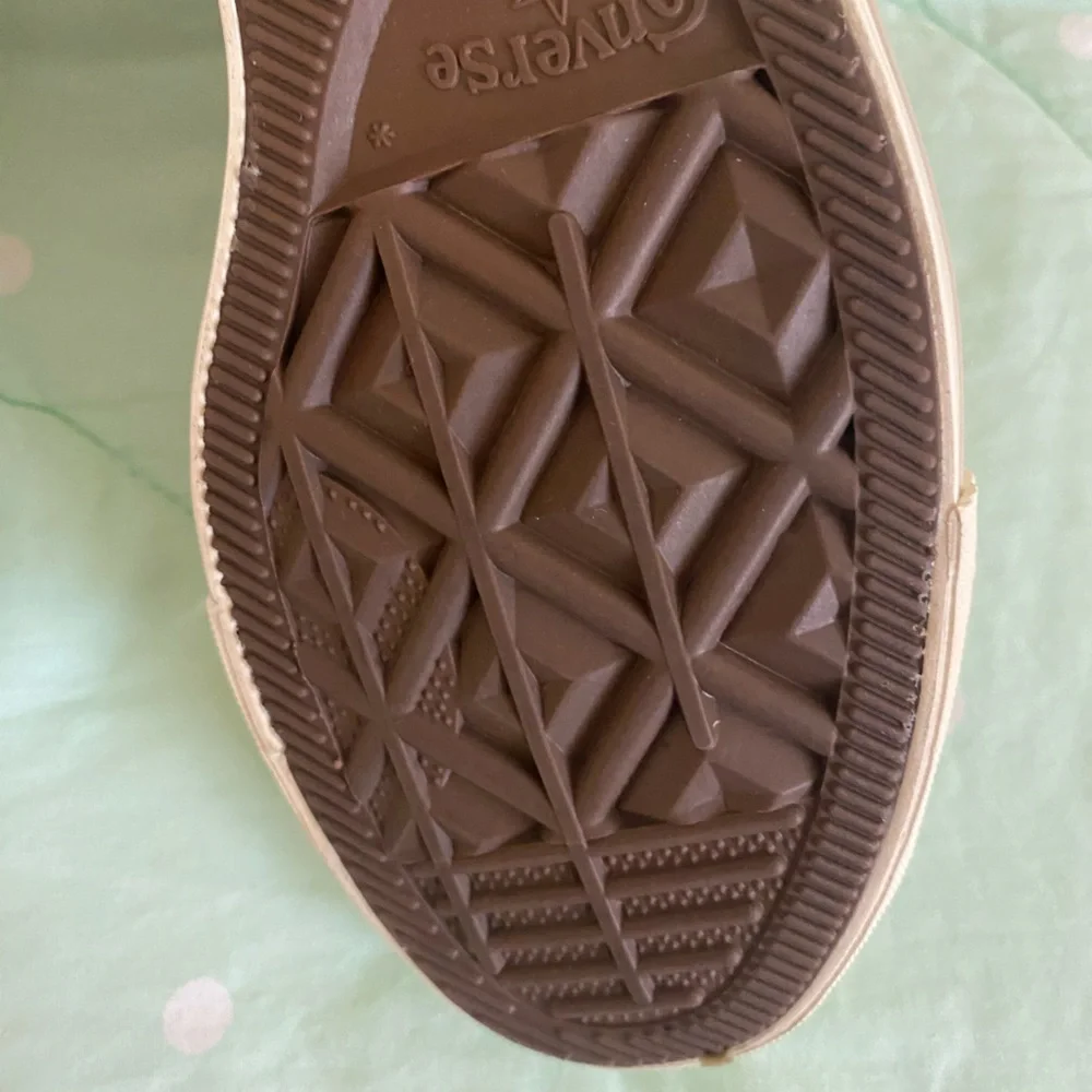 Converse Tan and Gold Polka Dot Kids Sneakers size 3